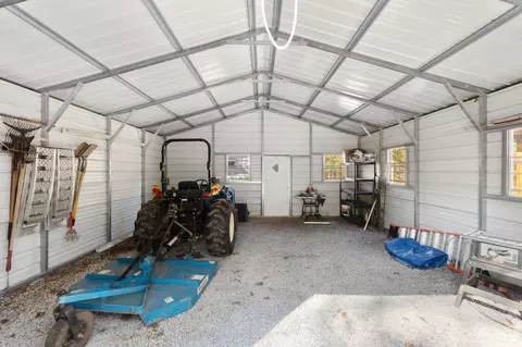 Entry Way - 865 Oloh Rd, Sumrall, MS 39482 photo 3 of 3