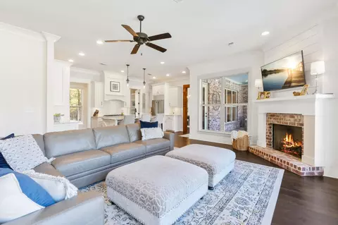 Living - 865 Oloh Rd, Sumrall, MS 39482 photo 2 of 2