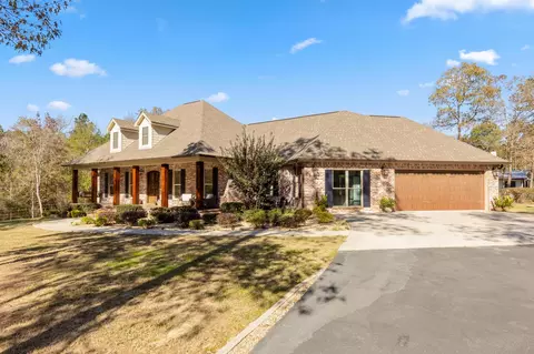 Exterior - 865 Oloh Rd, Sumrall, MS 39482 photo 2 of 11