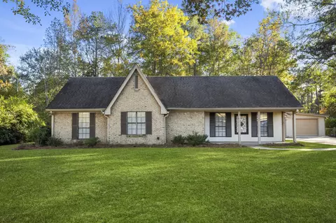415 Trussell Rd, Petal, MS 39465