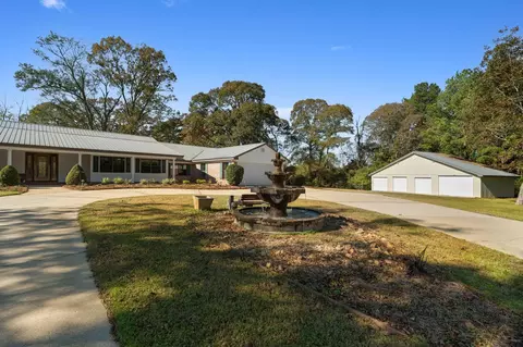Exterior - 115 Bates Ave, Purvis, MS 39475 photo 7 of 23