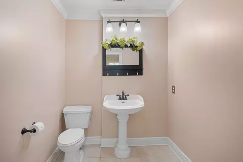 Bath - 115 Bates Ave, Purvis, MS 39475 photo 1 of 11