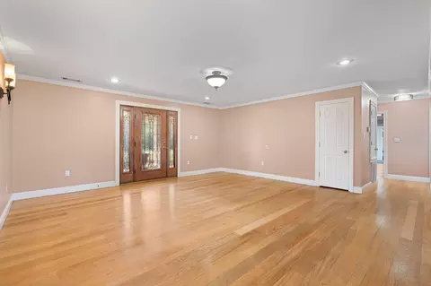 Living - 115 Bates Ave, Purvis, MS 39475 photo 1 of 6