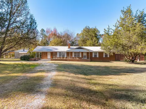 57 Donald Hale, Lumberton, MS 39455