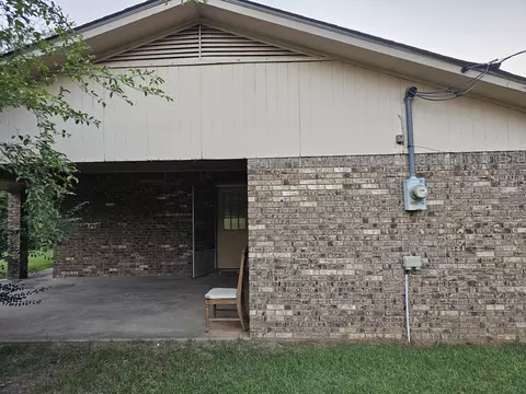 Exterior - 1614 Us-84, Collins, MS 39428 photo 4 of 4