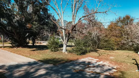 145 147 West 19th St, Laurel, MS 39440 photo 1