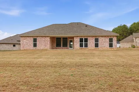 Exterior - 213 Dolly Ln, Magee, MS 39111 photo 4 of 5