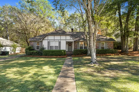 1208 Sandlewood, Hattiesburg, MS 39402