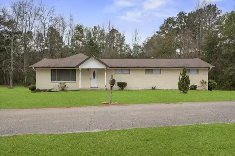 Exterior - 27 Walnut Dr, Petal, MS 39465 photo 2 of 10