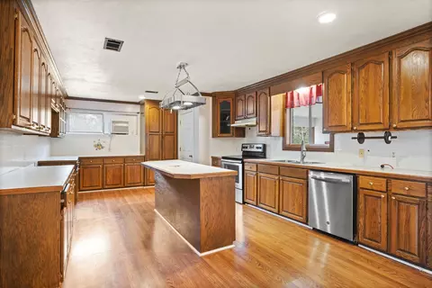 Kitchen - 27 Walnut Dr, Petal, MS 39465 photo 1 of 7