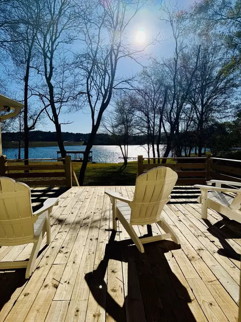 40 Buccaneer Dr, Hattiesburg, MS 39402