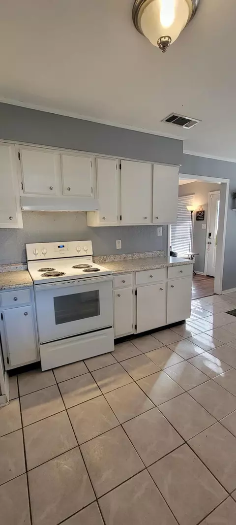302 E Cherry, Petal, MS 39465 photo 7