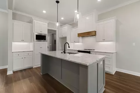 Kitchen - 12 Brunswick Pt, Sumrall, MS 39482 photo 1 of 3