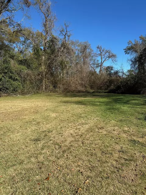823 N 1st Ave, Laurel, MS 39440 photo 6