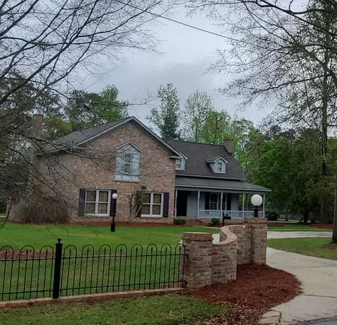 636 Briarwood Dr, Columbia, MS 39429