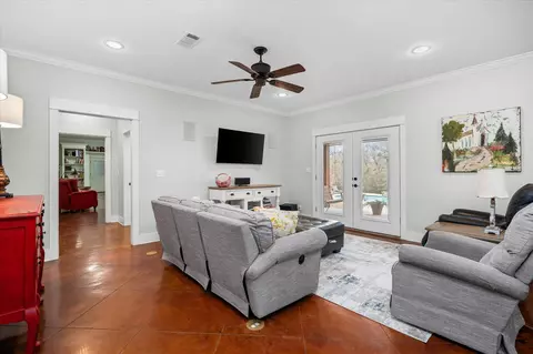 Living - 550 Baker Rd, Purvis, MS 39475 photo 3 of 3