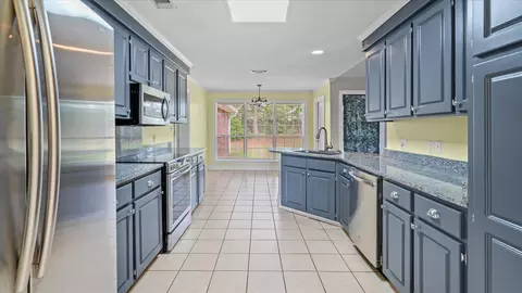 Kitchen - 47 Timber Ridge Pl, Purvis, MS 39475 photo 2 of 4
