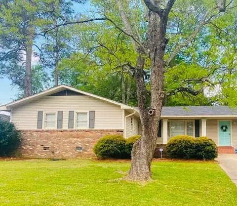 353 Emerson Dr, Hattiesburg, MS 39401