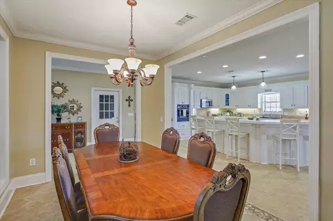 Dining - 766 Pinola Braxton Rd, Braxton, MS 39044 photo 2 of 2