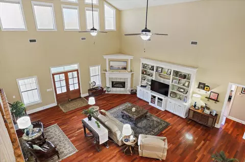 Living - 766 Pinola Braxton Rd, Braxton, MS 39044 photo 5 of 5