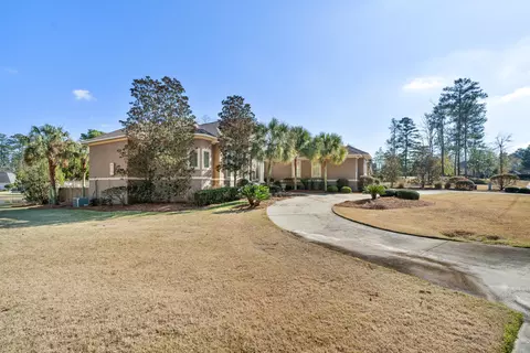 Exterior - 40 Windermere Blvd, Laurel, MS 39443 photo 3 of 9