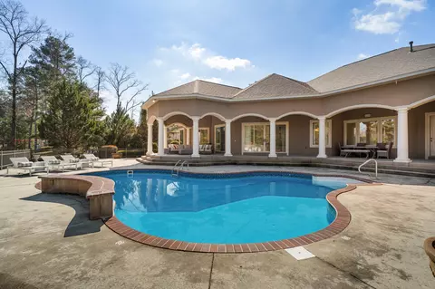 Exterior - 40 Windermere Blvd, Laurel, MS 39443 photo 9 of 9