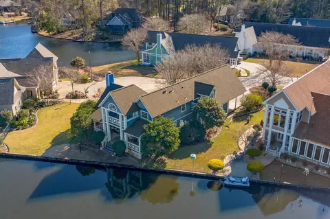 61 Troon Cir, Hattiesburg, MS 39401