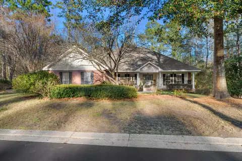 10 St Annes Dr, Hattiesburg, MS 39401
