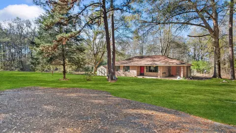 506 Hardee St, Richton, MS 39476