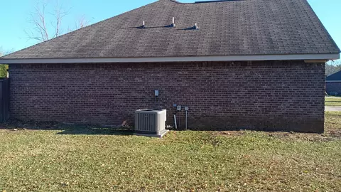 Exterior - 16 Cobblestone Dr, Sumrall, MS 39482 photo 2 of 3