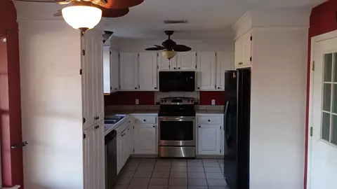Kitchen - 16 Cobblestone Dr, Sumrall, MS 39482 photo 1 of 1