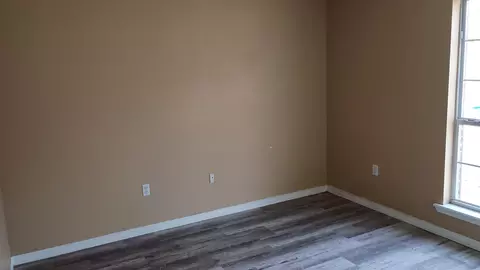 Living - 16 Cobblestone Dr, Sumrall, MS 39482 photo 2 of 2