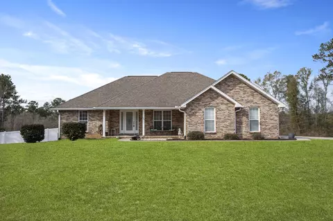 379 Corinth Rd, Petal, MS 39465