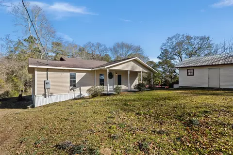 9 Dearman Rd, Collins, MS 39428