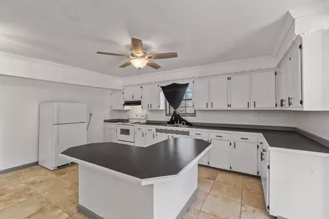 Kitchen - 9 Dearman Rd, Collins, MS 39428 photo 1 of 2