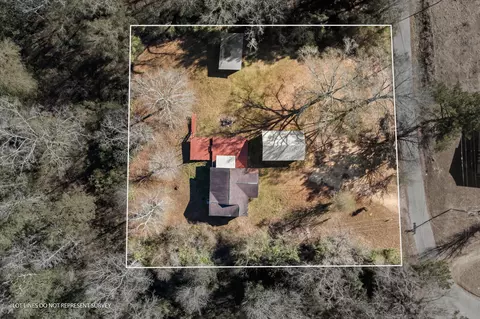 View/Area - 9 Dearman Rd, Collins, MS 39428 photo 1 of 4