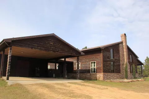 889 Tatum Salt Dome Rd, Lumberton, MS 39455