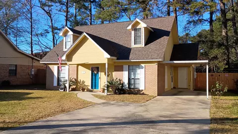 Exterior - 1405 Willus Dr, Laurel, MS 39440 photo 4 of 5