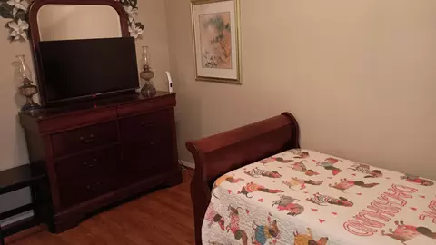 Bedroom - 1405 Willus Dr, Laurel, MS 39440 photo 6 of 6