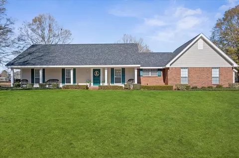 28 Asa Miley Rd, Hattiesburg, MS 39401