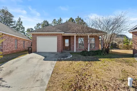 13 Oxford Dr, Hattiesburg, MS 39402