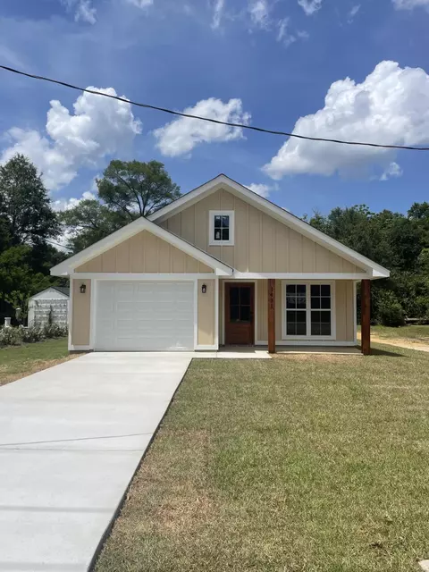 1431 W 7th St, Hattiesburg, MS 39401