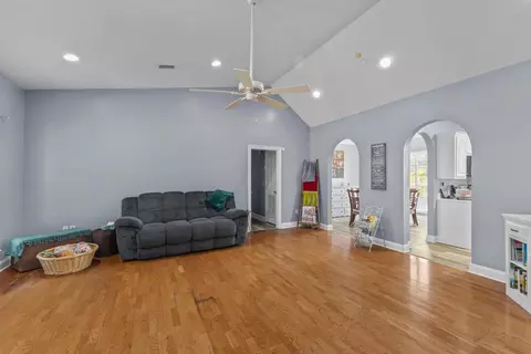 843 Slade, Purvis, MS 39475 photo 7