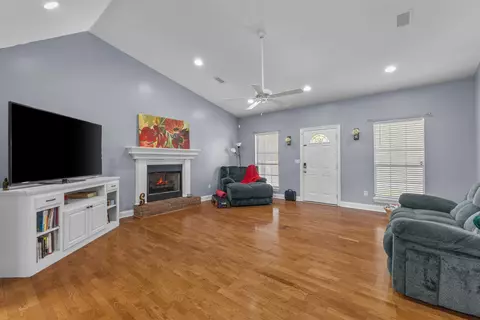 843 Slade, Purvis, MS 39475 photo 5