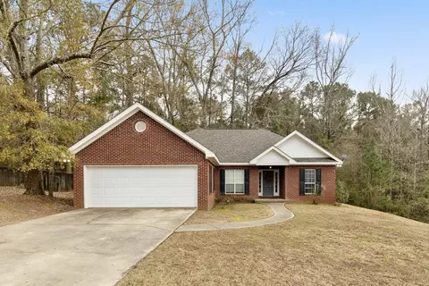 412 Green Hills Dr, Hattiesburg, MS 39402