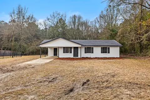 35 Mclemore Rd, Hattiesburg, MS 39401