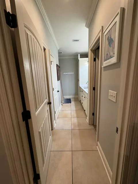 Entry Way - 50 E Adam Dr, Sumrall, MS 39482 photo 4 of 5
