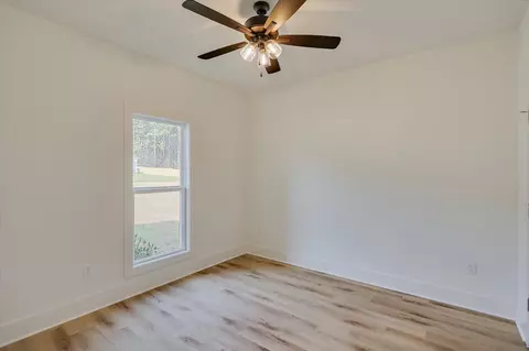 Bedroom - 209 Dolly Ln, Magee, MS 39111 photo 4 of 5