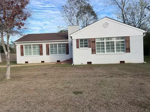 208 Mimosa Dr, Raleigh, MS 39153