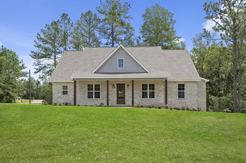 304 Pine Ridge Dr, Petal, MS 39465